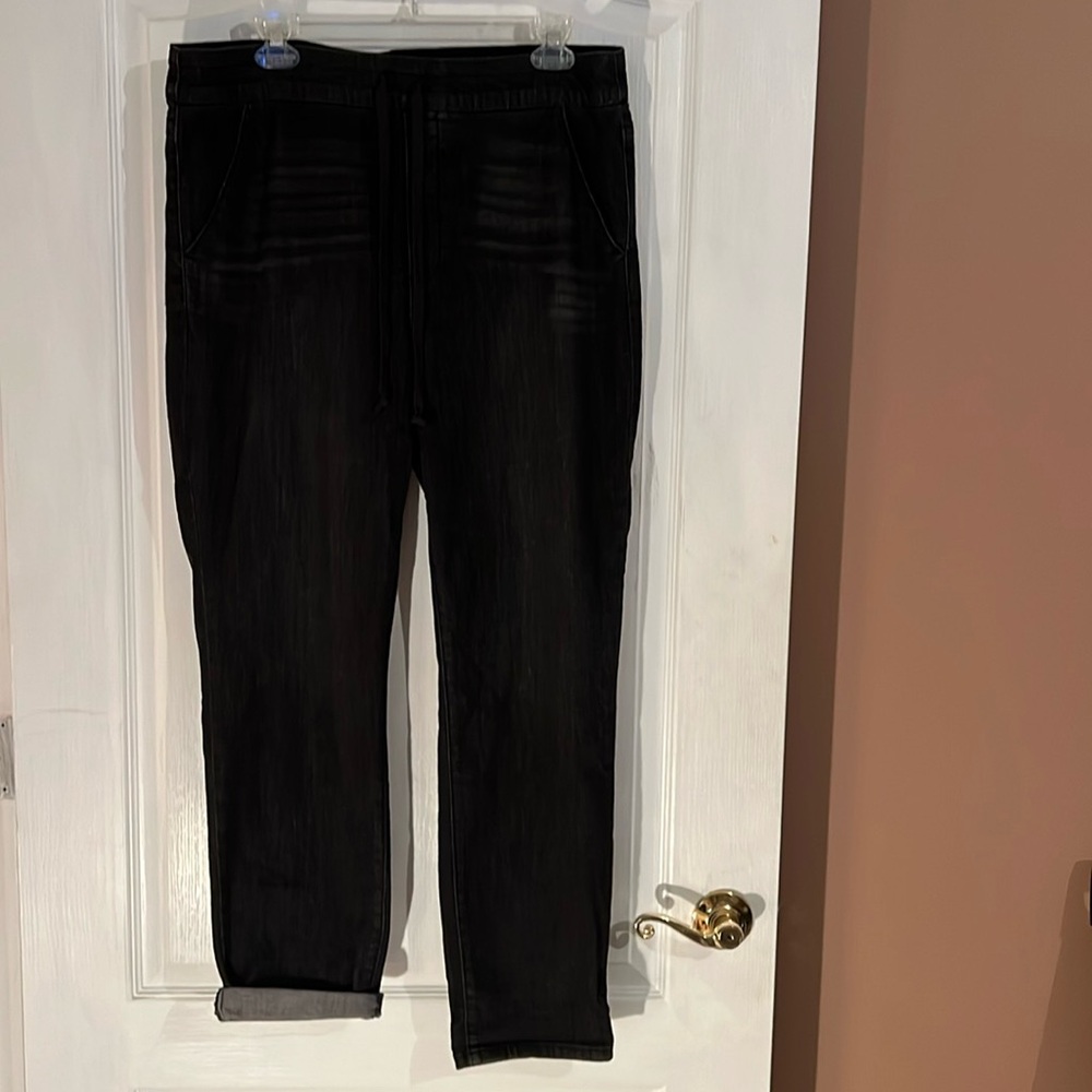 Wit & Wisdom pull on jeans